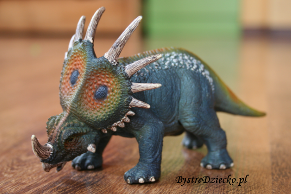 Figurki Schleich przedstawiające dinozaury
