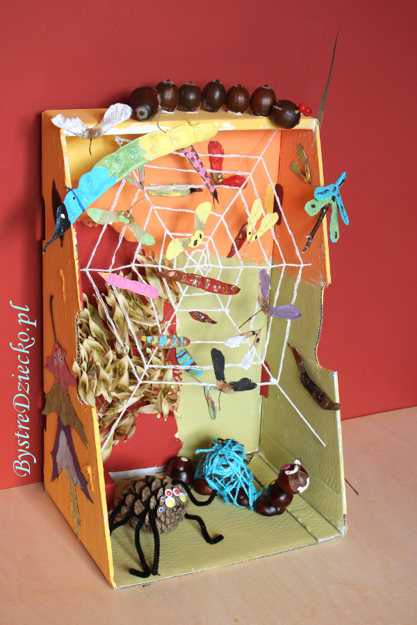 Dary jesieni - praca przestrzenna dla dzieci - sieć pająka i kolorowe owady