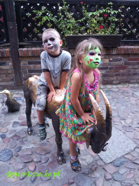 Maski karnawałowe i maski na Halloween dla dzieci z papier mache