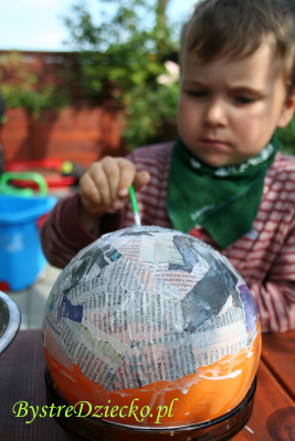 Zajęcia plastyczne dla dzieci z domowego recyklingu papieru